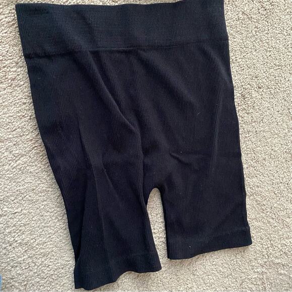 Kimberly C Ribbed Tank Bike Short Set Black Size Small - Picture 4 of 4